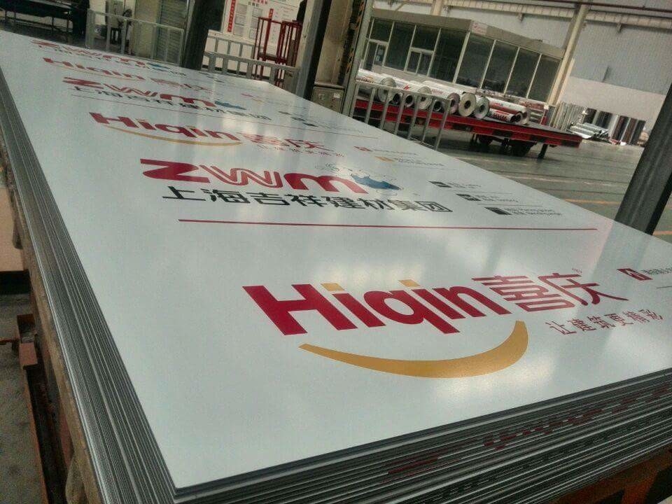 پنل کامپوزیت آلومینیومی فیلمی محافظ با درخشش بالا و ضخامت 0.022mm-0.050mm