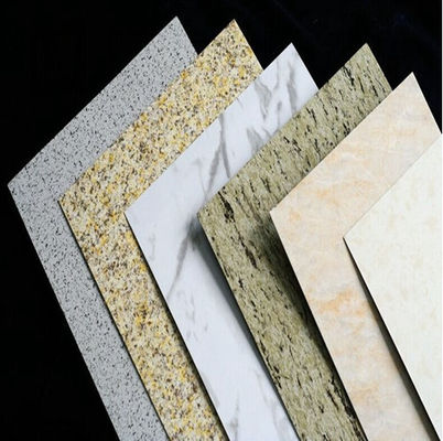 پانل کامپوزیت آلومینیومی 4mm PVDF دارای رنگ بسیار درخشان سنگ مرمر دانه ایالوکوبند برای هتل های لوکس